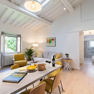 Appartamento Living Walls