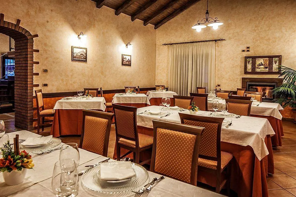 L'Antica Ruota Hotel Capo dʼOrlando 4*,