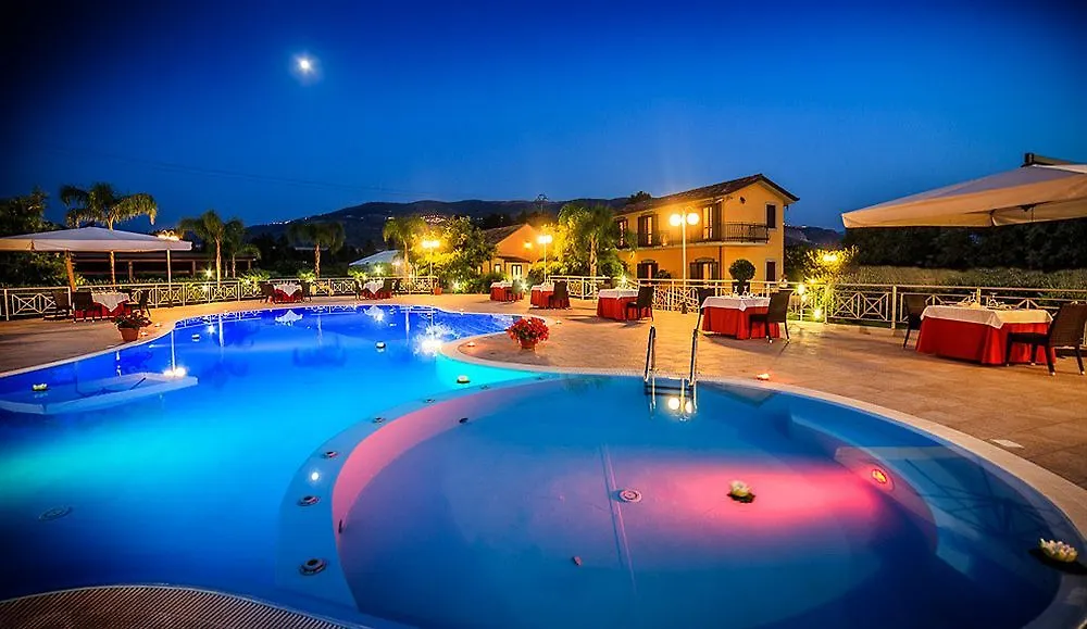 L'Antica Ruota Hotel Capo dʼOrlando 4*,  Italia